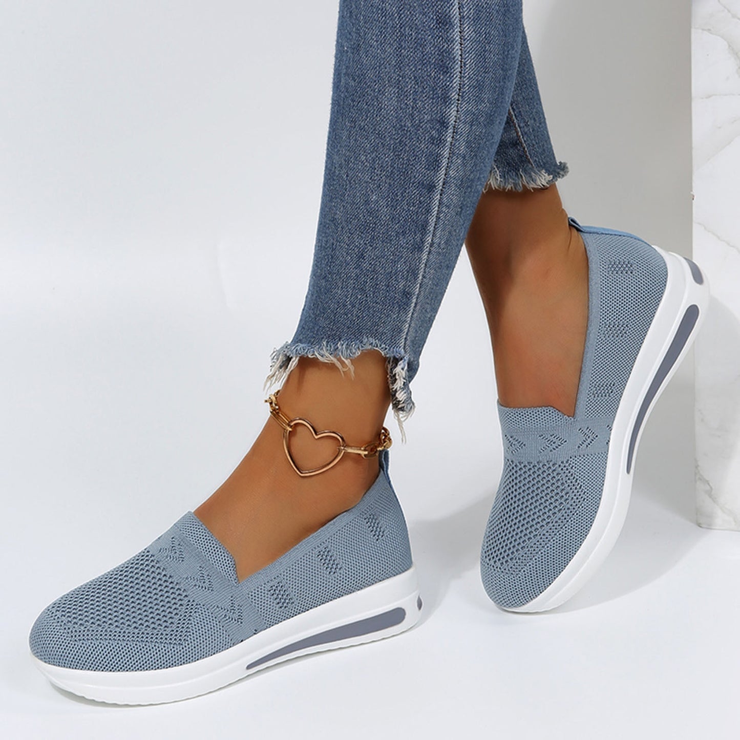 Comfortable Breatahble Slip On Mesh Thick Sole Casual Sneakers